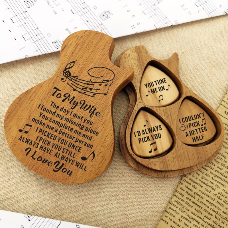 guitar picks to my wife i pick you i love you wood guitar picks with case giveme gifts 16534329196605 scaled