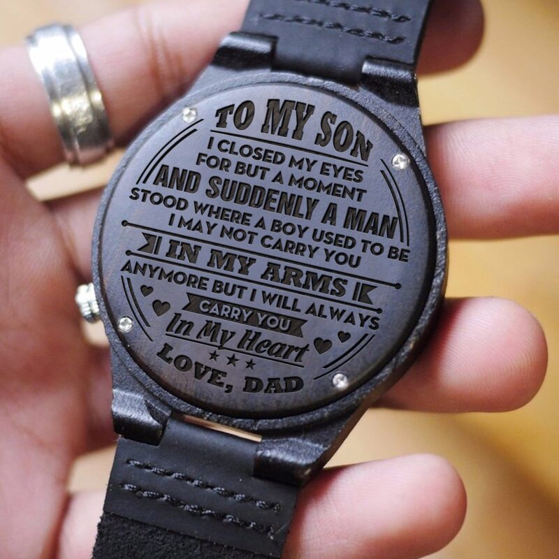 watches for son dad to son i carry you in my heart engraved wood watch giveme gifts 4190302765117